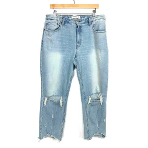 Abercrombie & Fitch Distressed Light Wash High Rise Mom Jeans- Size 32/14R  (Inseam 26”)