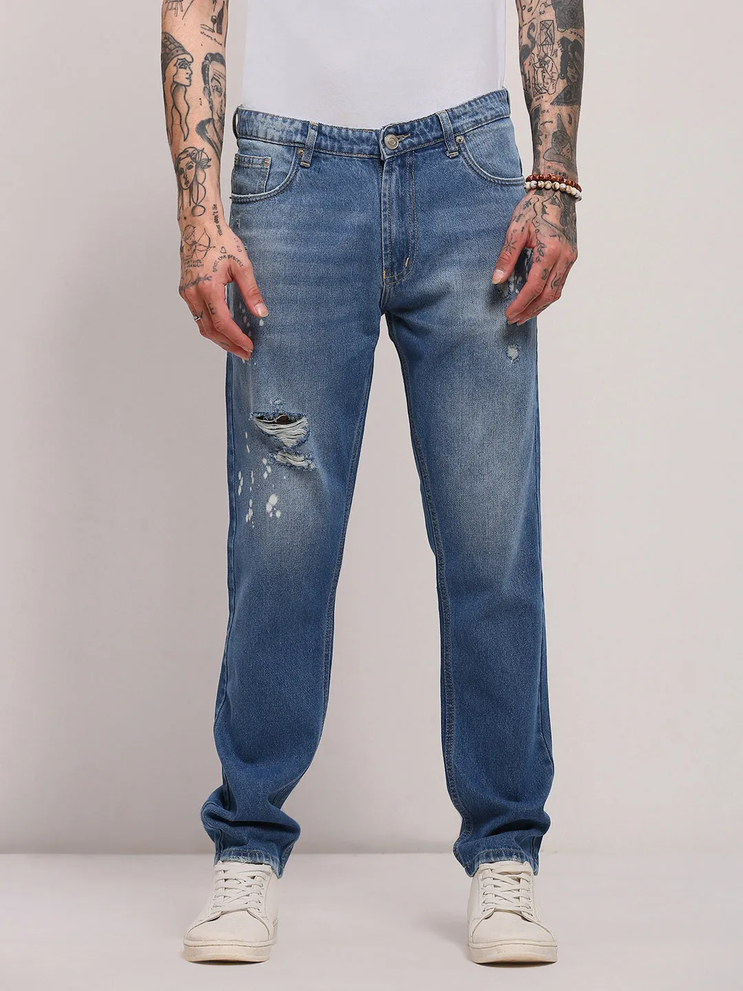 Men Blue Ripped & Splattered Mid-Wash Jeans