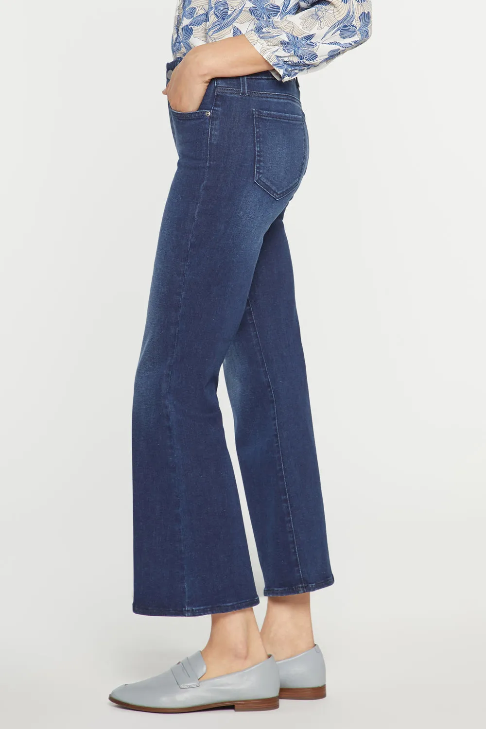 Waist-Match Relaxed Flared Jeans - Underground
