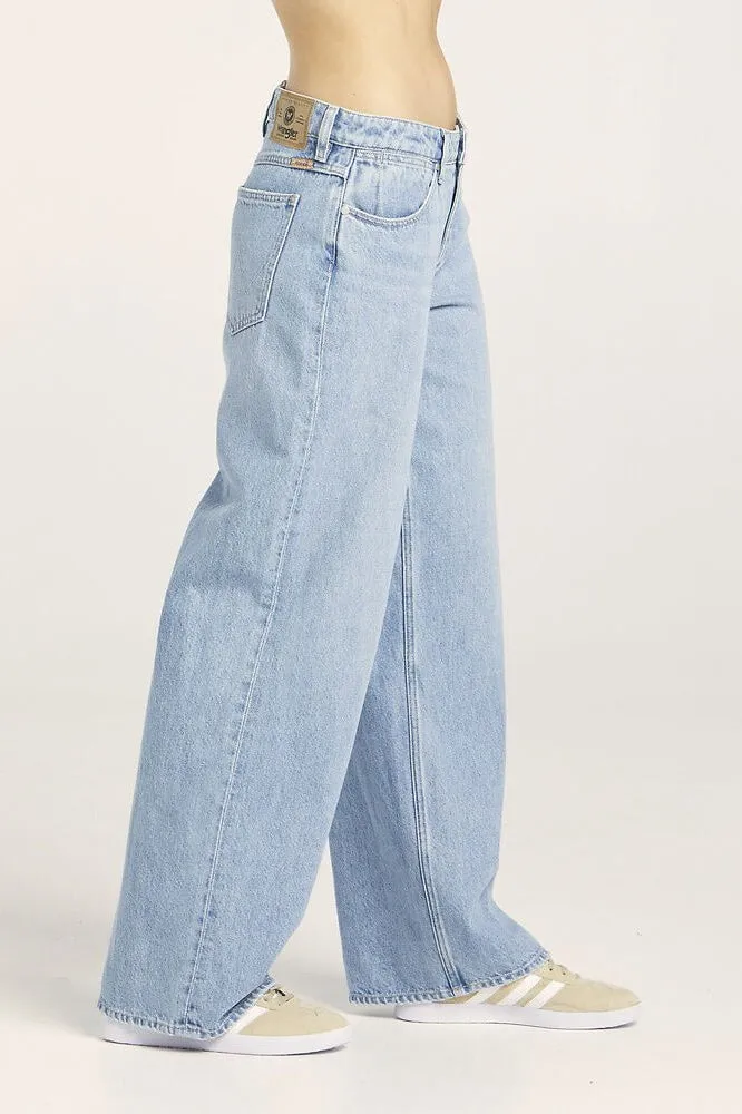 WRANGLER LOW RISE FARRAH JEAN - FADED MARY JANE